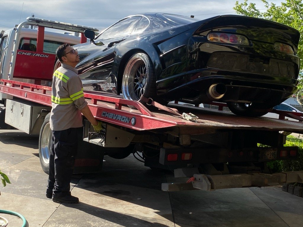 24/7 roadside assistance by Naptune Towing Services.